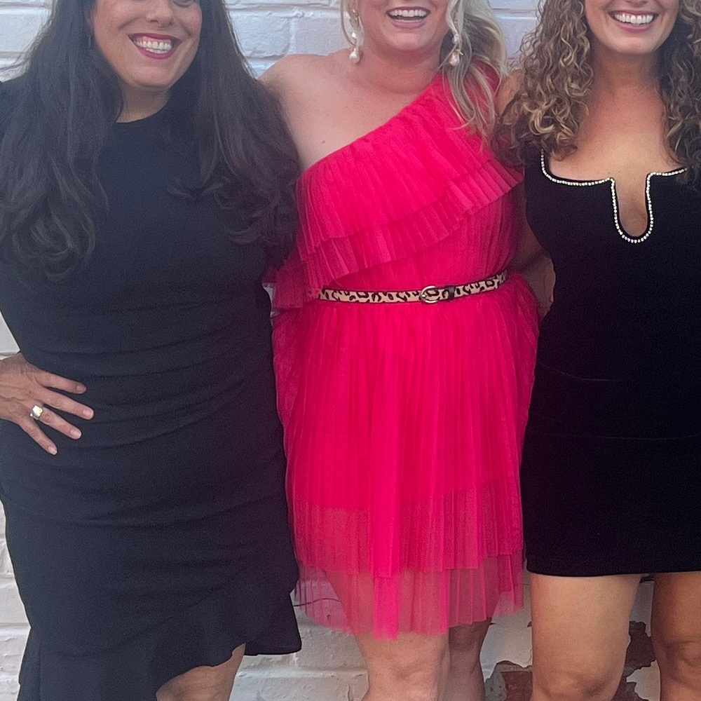 Vibrant pink tulle fully lined Dress size medium